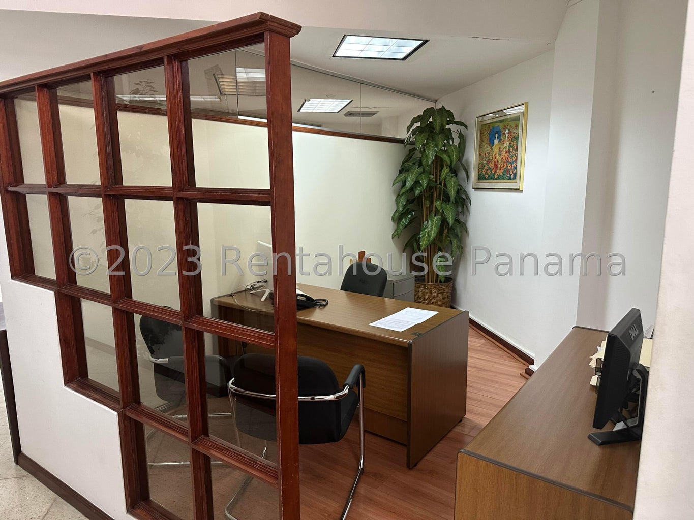 Oficina Corporativa en Alquiler - Commercial Property